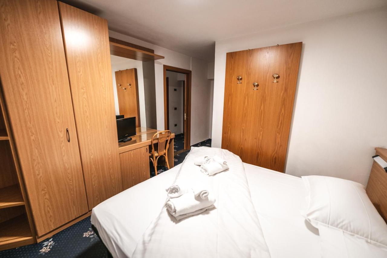 Smart Hotel Renzi Folgarida Exteriér fotografie