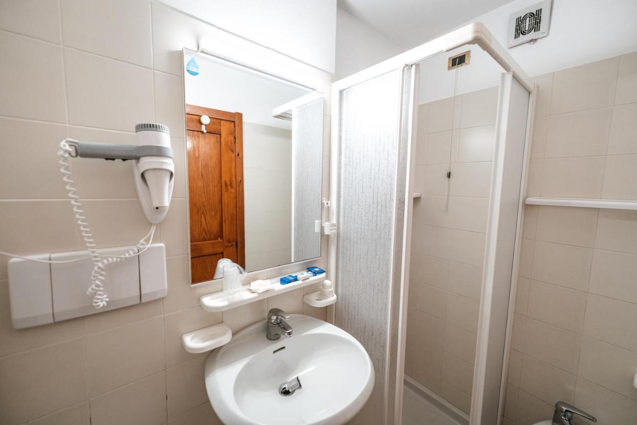 Smart Hotel Renzi Folgarida Exteriér fotografie